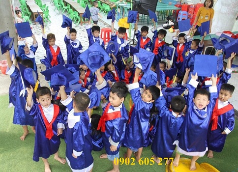 Công ty bán áo tốt nghiệp mầm non số lượng lớn